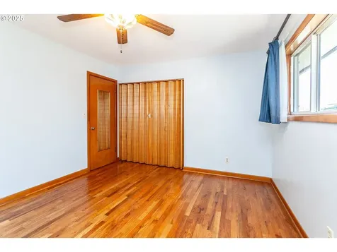 1814 NE 120th Avenue Portland OR 97220