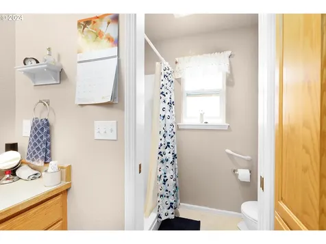 256 Cypress Street Sutherlin OR 97479