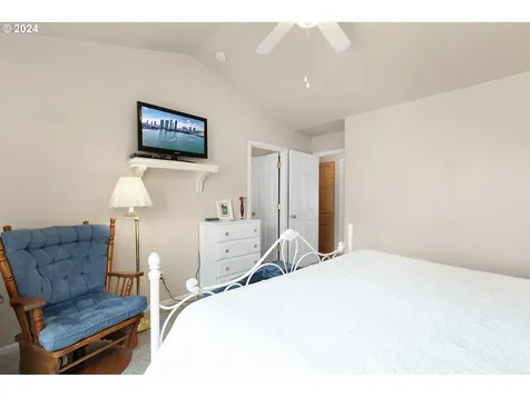 256 Cypress Street Sutherlin OR 97479