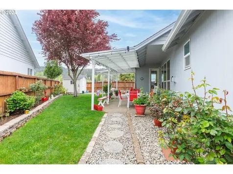 256 Cypress Street Sutherlin OR 97479