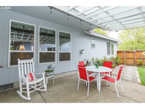 256 Cypress Street Sutherlin OR 97479