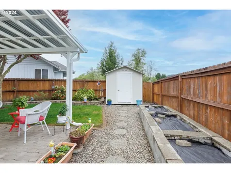 256 Cypress Street Sutherlin OR 97479