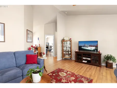 256 Cypress Street Sutherlin OR 97479