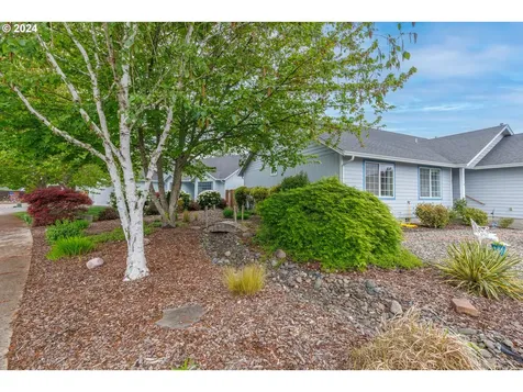 256 Cypress Street Sutherlin OR 97479