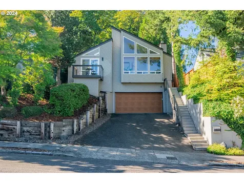 7739 SW 10th Avenue Portland OR 97219