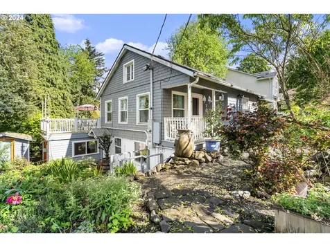 8930 SW 5th Avenue Portland OR 97219