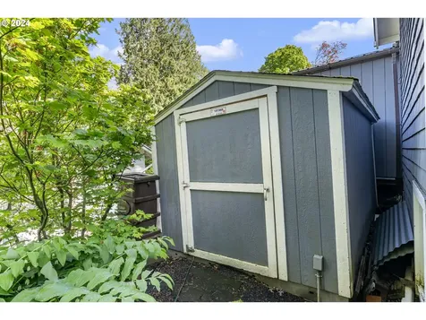 8930 SW 5th Avenue Portland OR 97219