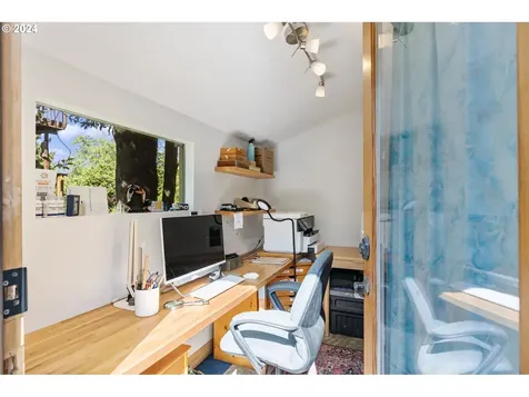 8930 SW 5th Avenue Portland OR 97219