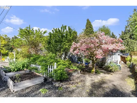 8930 SW 5th Avenue Portland OR 97219