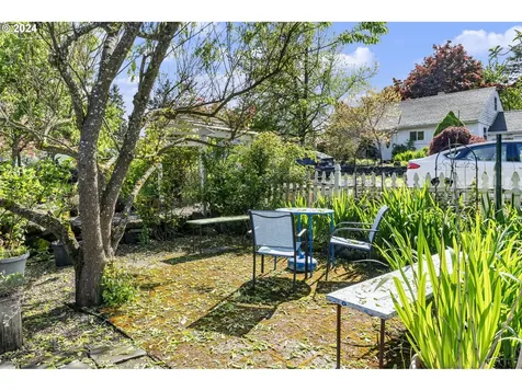 8930 SW 5th Avenue Portland OR 97219