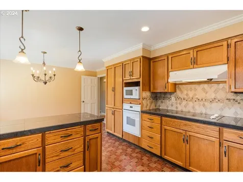 1862 Ne Lincoln Street Hillsboro OR 97124