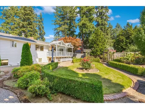 1862 Ne Lincoln Street Hillsboro OR 97124