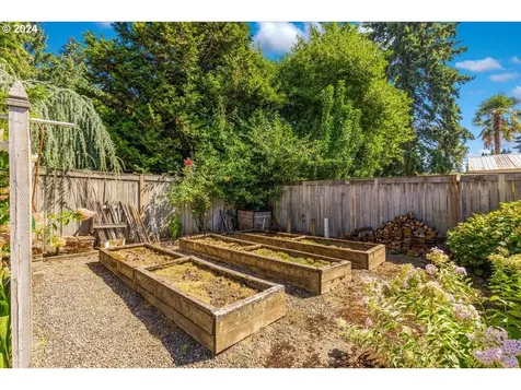 1862 Ne Lincoln Street Hillsboro OR 97124