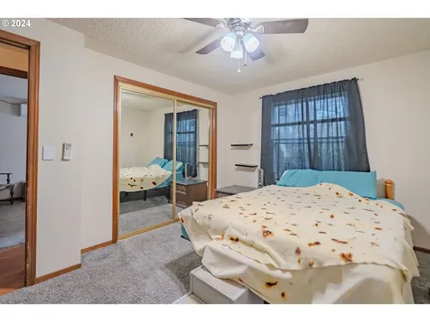 2404 NE 93rd Avenue Vancouver WA 98662