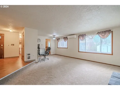 2404 NE 93rd Avenue Vancouver WA 98662
