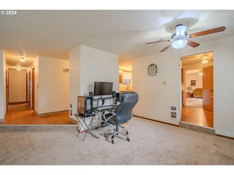 2404 NE 93rd Avenue Vancouver WA 98662