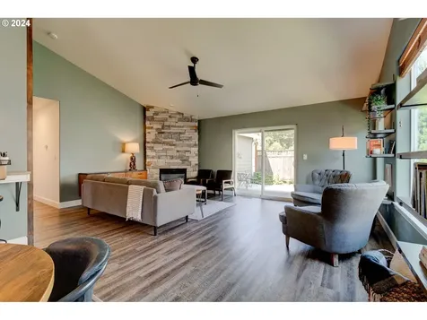 1701 Nw Woodland Drive Mcminnville OR 97128