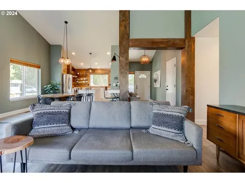 1701 Nw Woodland Drive Mcminnville OR 97128