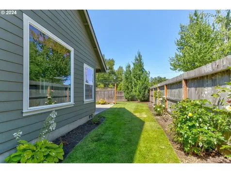 1701 Nw Woodland Drive Mcminnville OR 97128