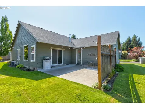 1701 Nw Woodland Drive Mcminnville OR 97128