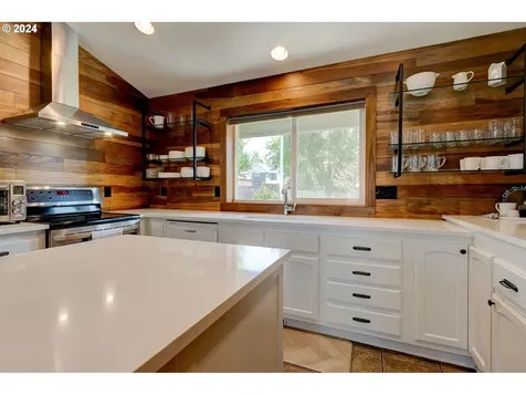 1701 Nw Woodland Drive Mcminnville OR 97128