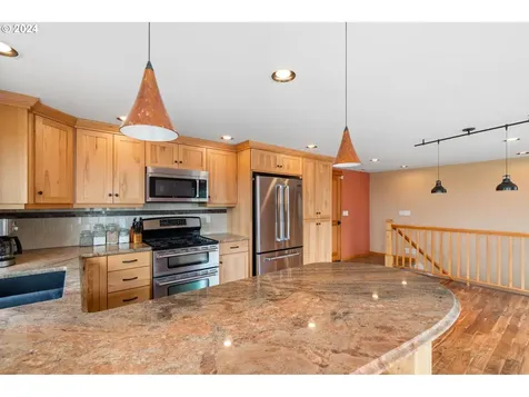 1412 Grand Place Vancouver WA 98661