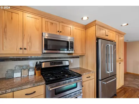 1412 Grand Place Vancouver WA 98661
