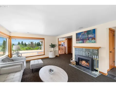1412 Grand Place Vancouver WA 98661