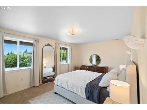 1412 Grand Place Vancouver WA 98661