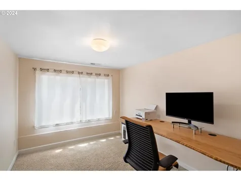 1412 Grand Place Vancouver WA 98661