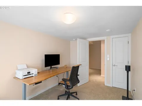 1412 Grand Place Vancouver WA 98661