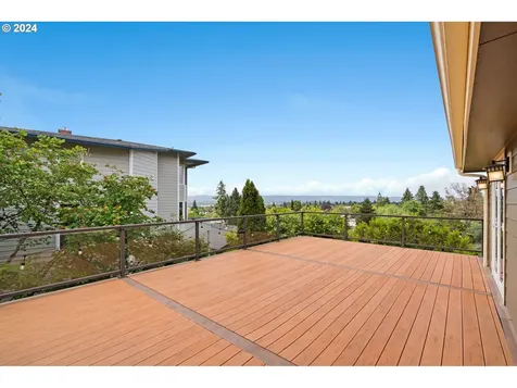 1412 Grand Place Vancouver WA 98661