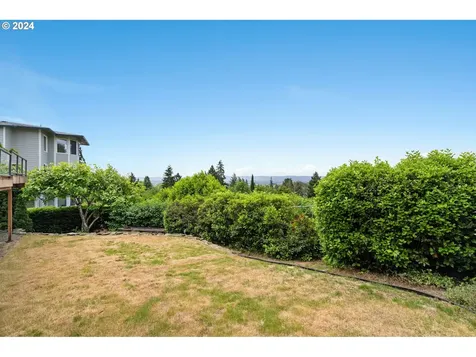 1412 Grand Place Vancouver WA 98661