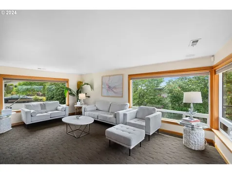 1412 Grand Place Vancouver WA 98661
