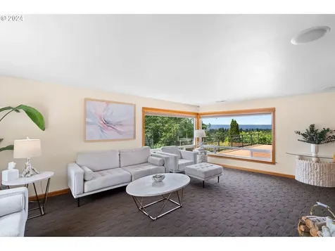 1412 Grand Place Vancouver WA 98661