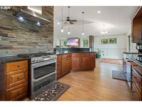 16474 S Bradley Road Oregon City OR 97045