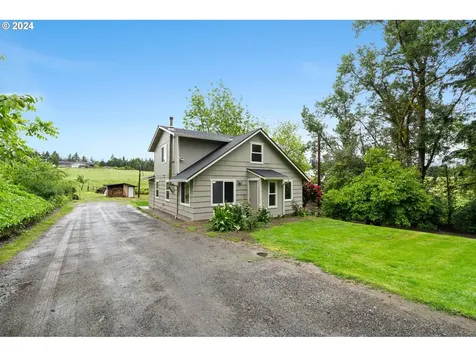 2702 Nw 369th Street La Center WA 98629