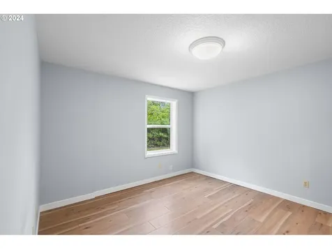 2702 Nw 369th Street La Center WA 98629