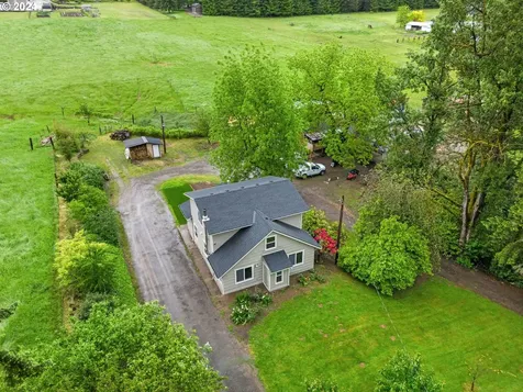 2702 Nw 369th Street La Center WA 98629