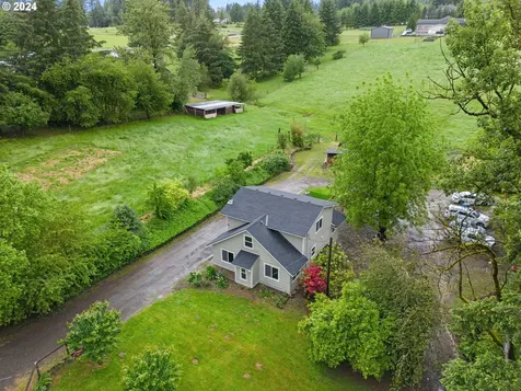 2702 Nw 369th Street La Center WA 98629