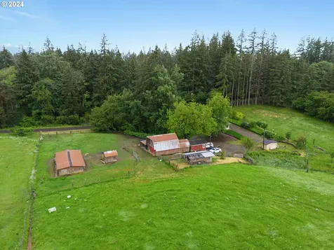 2702 Nw 369th Street La Center WA 98629
