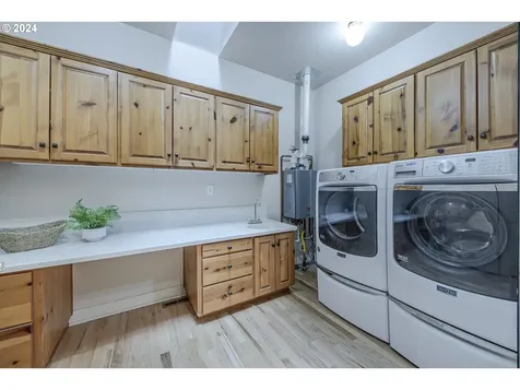 2074 Musket Street Eugene OR 97408