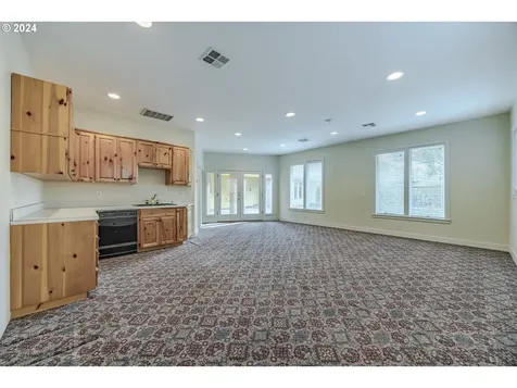 2074 Musket Street Eugene OR 97408