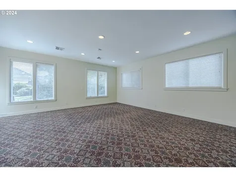 2074 Musket Street Eugene OR 97408