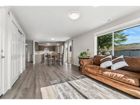 3021 Spruce Avenue Woodland WA 98674