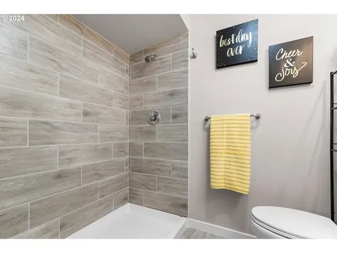 3021 Spruce Avenue Woodland WA 98674