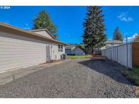 3021 Spruce Avenue Woodland WA 98674