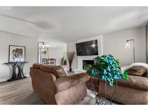 3021 Spruce Avenue Woodland WA 98674