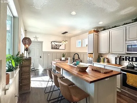4616 Se Lone Oak Street Hillsboro OR 97123
