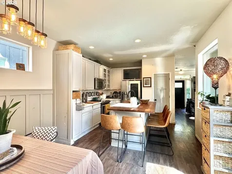 4616 Se Lone Oak Street Hillsboro OR 97123
